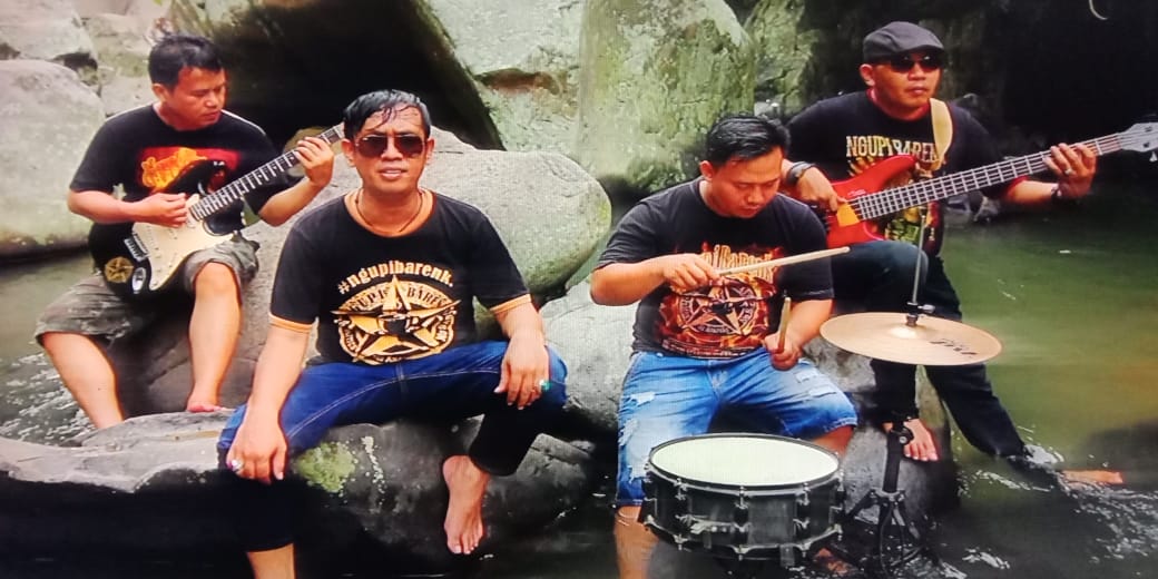 Lagu Markonah Buktikan Eksistensi Band Ngupi Barenk