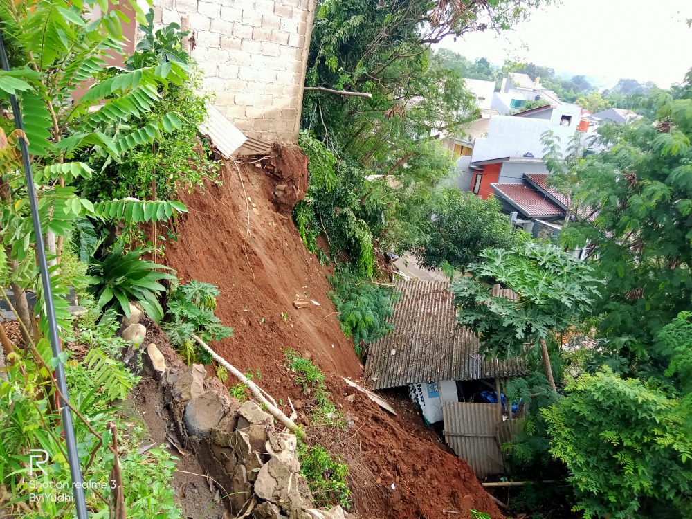 Camat Wahyudin: Seluruh Staf Dikerahkan ke Lokasi Longsor Jatisampurna