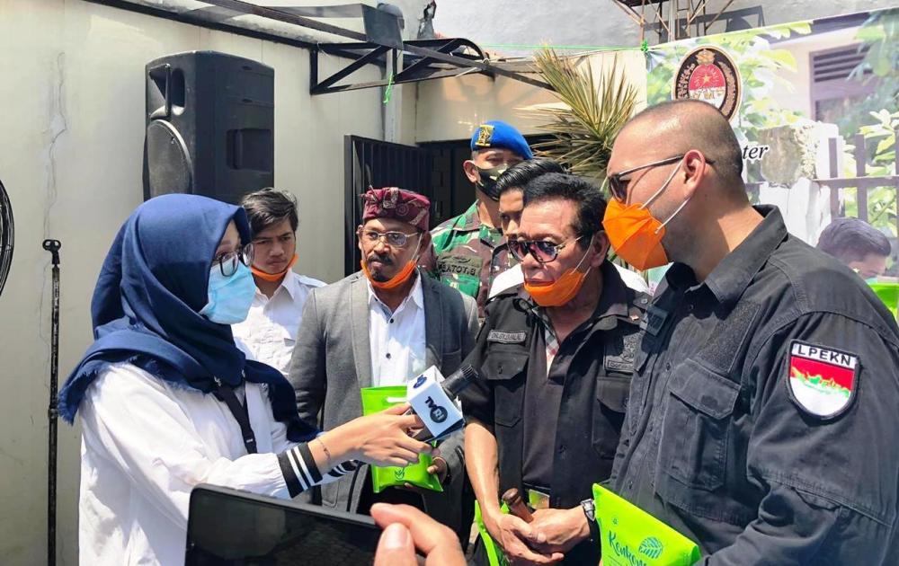 Ketua HMS Center, Hardjuno Wiwoho saat jumpa pers di HMS Center, di bilangan Komplek Hankam, Jakarta, Rabu (22/4/2020).