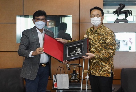 Menteri Komunikasi dan Informatika Johnny G. Plate, menerima kunjungan Duta Besar Jepang untuk Indonesia, H.E. Kanasugi Kenji.