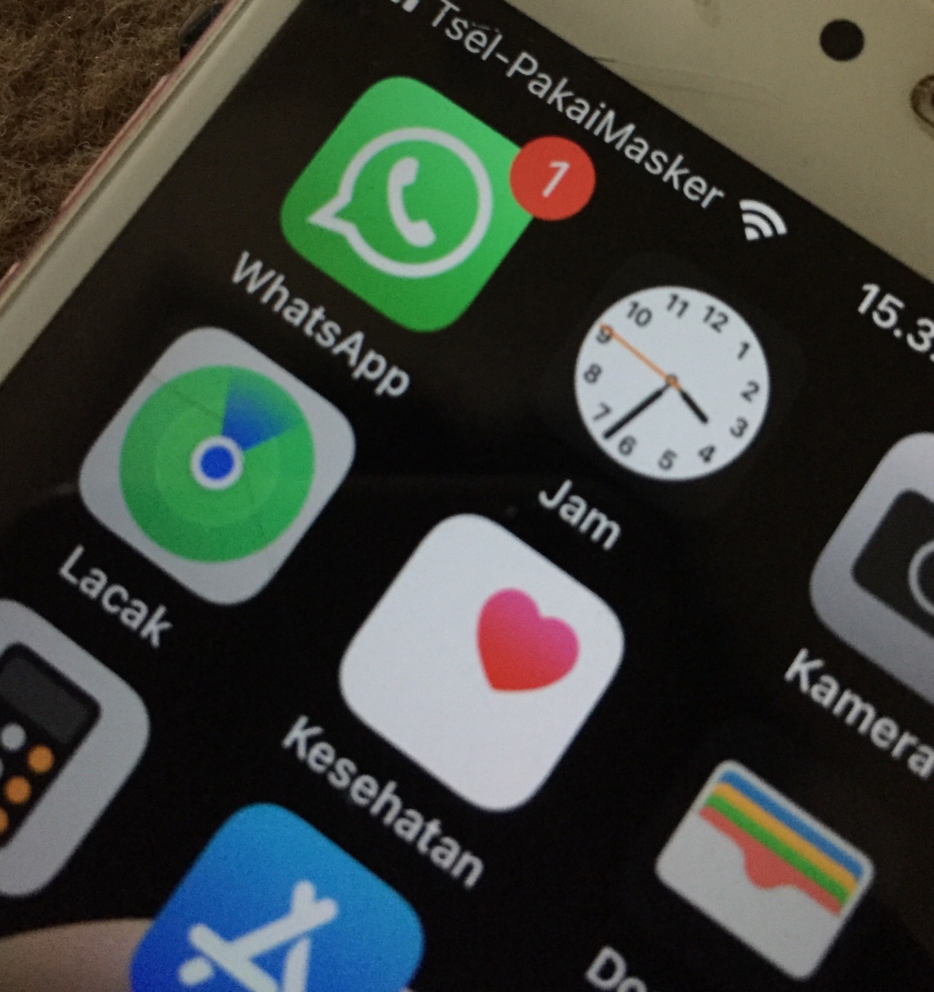 Layanan pesan instan seperti WhatsApp kini sudah normal kembali, sebelumya sempat terjadi error pada layanan itu, Selasa (25/10/2022). (Dok Daniel Siahaya)