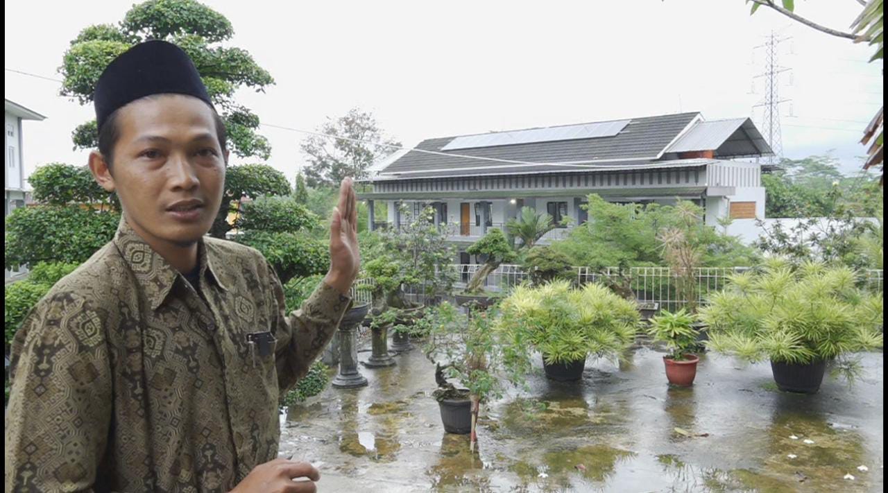 Potret Pondok Pesantren atau Ponpes Tanbihul Ghofilin yang berlokasi di Desa Mantrianom, Kecamatan Bawang, Banjarnegara.