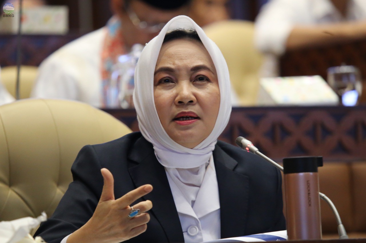 Kepala BMKG Dwikorita Karnawati menyebut intensitas gempa susulan di Cianjur terus melandai dan meminta masyarakat tetap tenang, Rabu (23/11/2022).