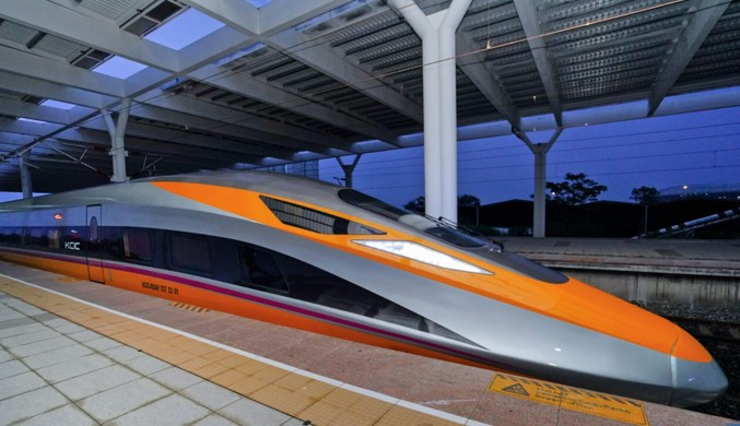 Potret Kereta Cepat Jakarta Bandung usai diujicoba