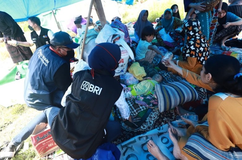 BRI hadir dan bergerak cepat untuk menyalurkan bantuan kepada warga terdampak gempa Cianjur, Jawa Barat, Rabu (23/11/2022).