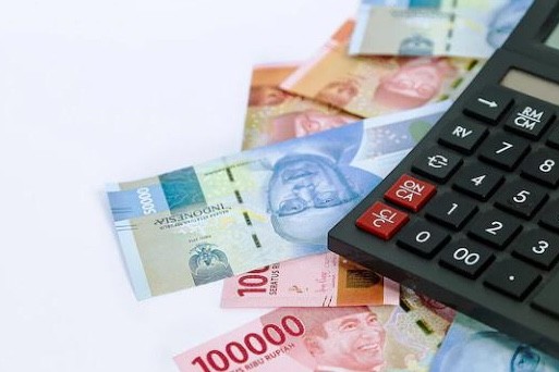 UMP Jabar atau Gaji 2023 naik jadi 7,88 persen atau hampir tembus diangka Rp2 juta (Foto/Ilustrasi)