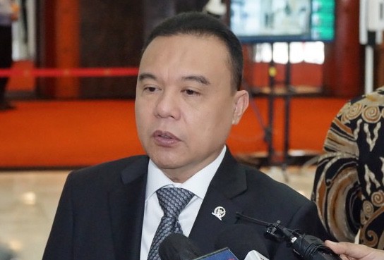 Wakil Ketua DPR RI Sufmi Dasco Ahmad menyebut DPR belum menerima Surpres nama pengganti Panglima TNI hingga saat ini, Rabu (22/11/2022).
