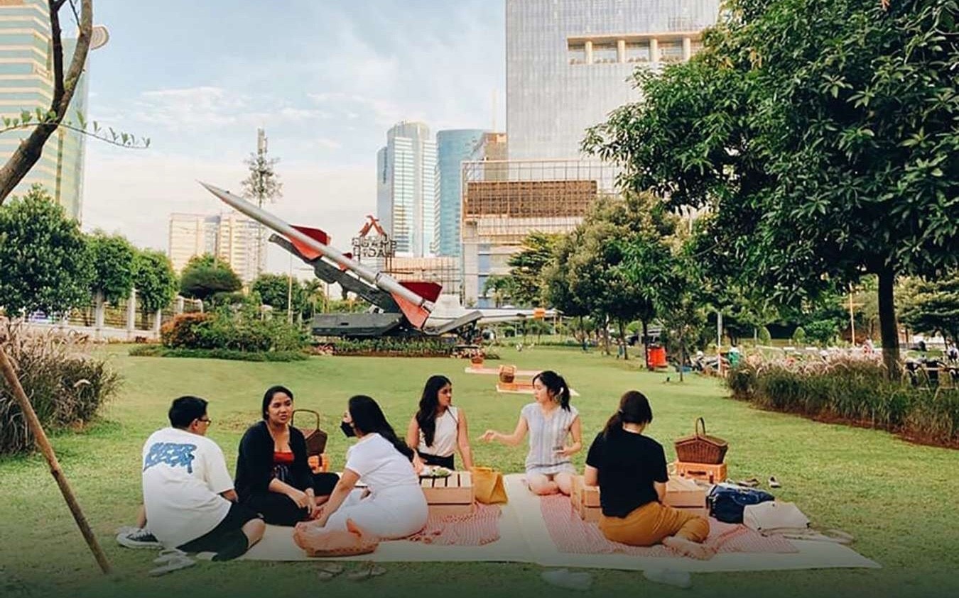 Ilustrasi piknik di dalam negeri