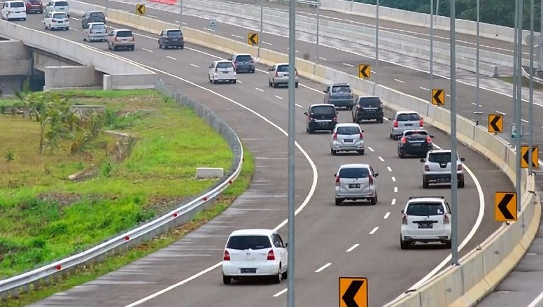 Ilustrasi tak ada pembatasan mobilitas saat libur natal dan tahun baru (Nataru)