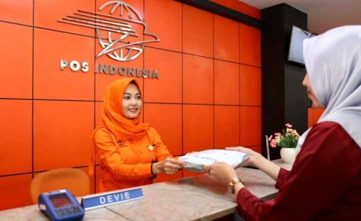 Anggota DPR RI Rieke Diah Pitaloka dalam rapat kerja bersama Kementerian BUMN berharap agar Pemerintah memaksimalkan PT Pos Indonesia menjadi jasa pengiriman surat dan barang negara. (Foto/Ilustrasi)