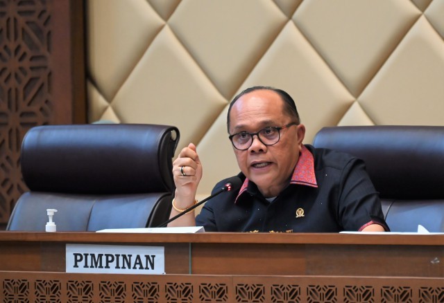 Potret Wakil Ketua Komisi II DPR RI Junimart Girsang