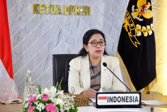 Potret Ketua DPR RI Puan Maharani yang mendorong Bahasa Indonesia menjadi Bahasa Internasional.