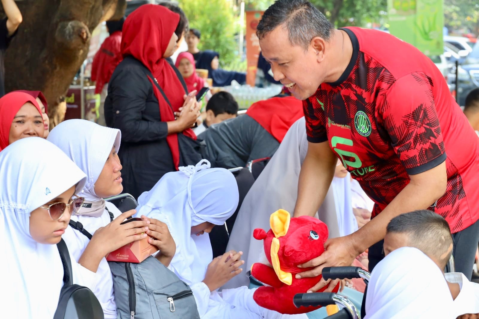 Mas Tri janji bakal tingkatkan bantuan penyandang disabilitas