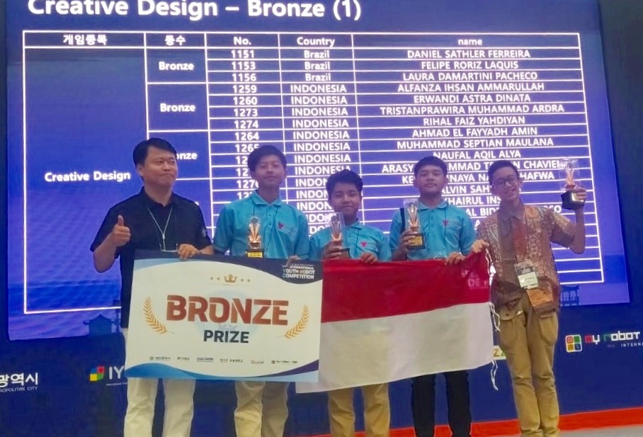 Dua santri purbalingga raih medali perunggu pada ajang robotik internasional