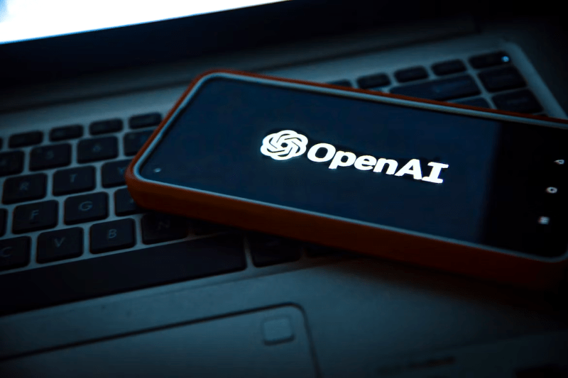 Apa itu OpenAI dan Apa Manfaatnya untuk Perkembangan Bisnis di Indonesia