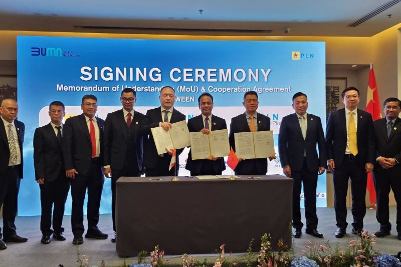Ekspansi Bisnis Kelistrikan dan Energi Baru Terbarukan, PLN Grup dan Tujuh Perusahaan China Sepakati Kerjasama