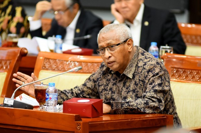 Yacobus Jacki Uly, anggota Komisi III DPR RI