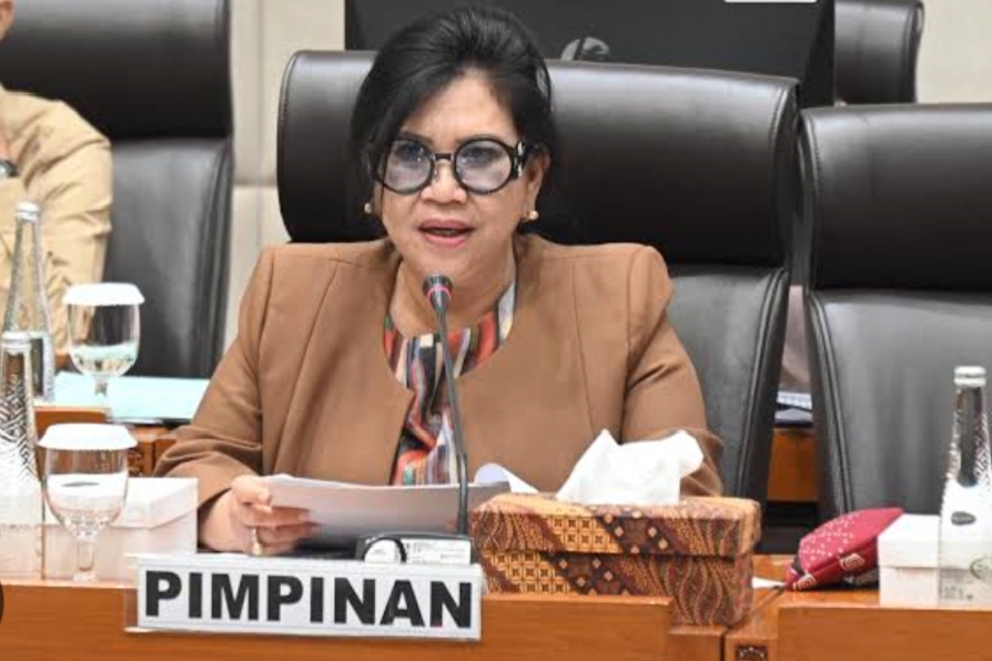 Wakil Ketua Komisi VII DPR RI, Evita Nursanty, menyoroti dampak ekonomi jika status Kaldera Toba dicabut dari UNESCO Global Geopark (UGGp).