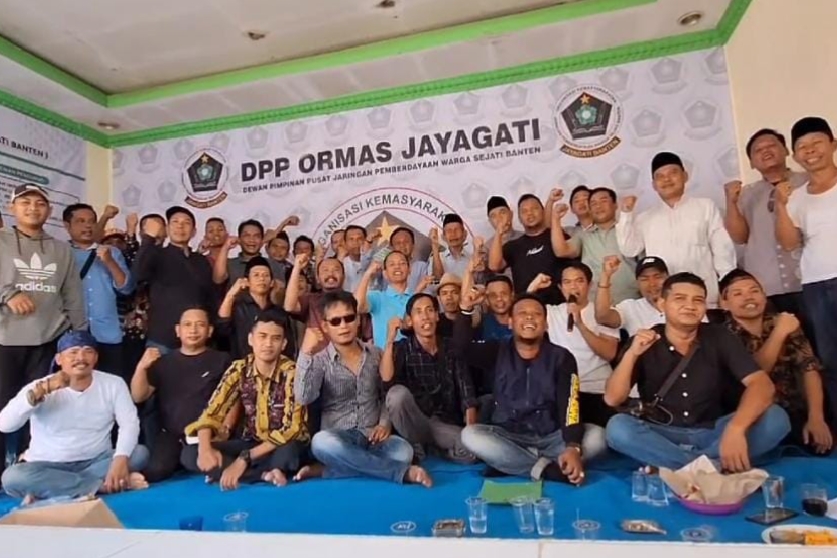 Sejumlah pengurus dan panitia pelaksana Milad Ormas Jayagati Banten.