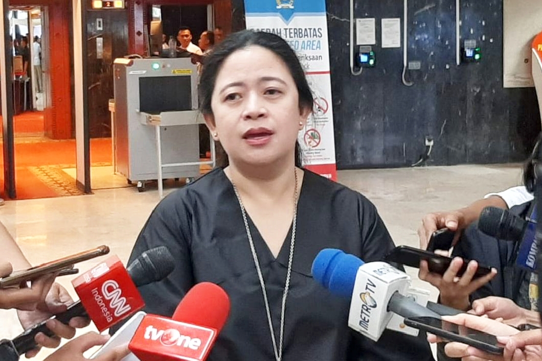 Ketua DPR RI, Puan Maharani meminta pemerintah segera bertindak cepat mengatasi ledakan PHK yang terjadi, bukan malah menjadi penonton saat rakyatnya kehilangan pekerjaan.