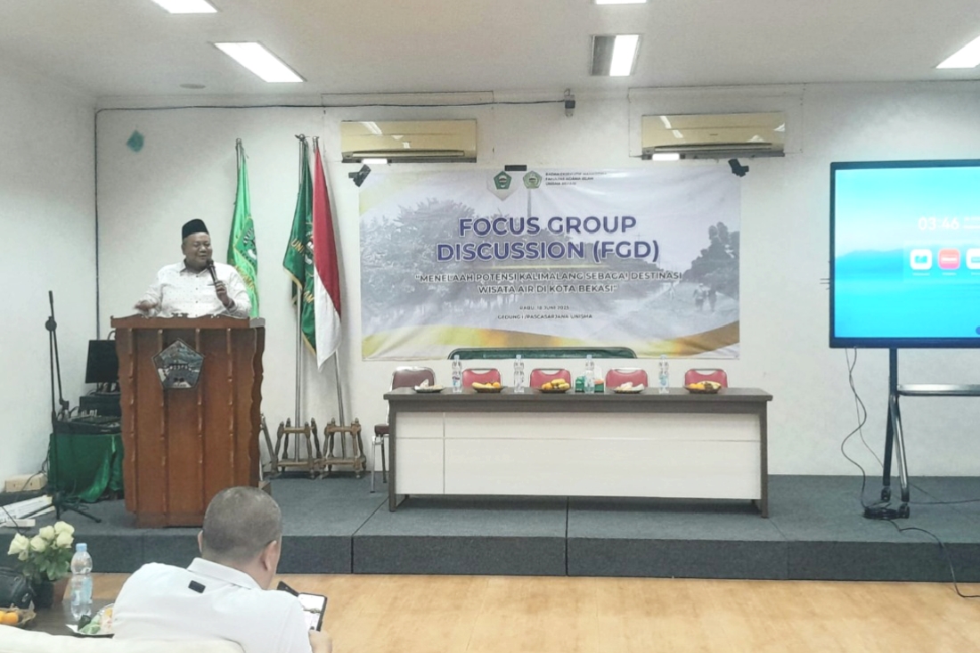 Anggota DPRD Kota Bekasi Fraksi PKB, Ahmadi alias Madonk bicara soal wisata saat acara Focus Group Discussion (FGD) yang digelar oleh Badan Eksekutif Mahasiswa (BEM) Unisma, Rabu (18/6/2025).