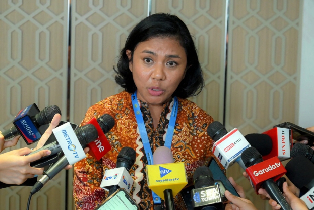 Anggota Komisi V DPR RI, Irine Yusiana Roba Putri menolak usulan Wamen PKP soal penerapan pajak tinggi rumah tapak.