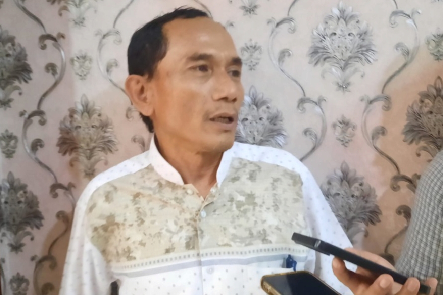 Anggota Komisi II DPRD Kota Bekasi, Suryo Harjo saat berbicara soal pengawasan hewan kurban menjelang Idul Adha.