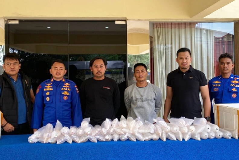 Penyelundupan benih lobster di Sukabumi berhasil digagalkan Polairud.