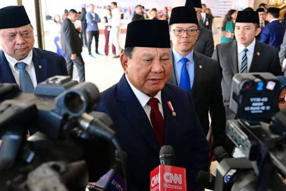 Presiden Prabowo Subianto melalui Mensesneg Prasetyo Hadi mengumumkan telah mencabut empat izin usaha pertambangan (IUP) di Kabupaten Raja Ampat, Papua Barat Daya, Selasa (10/6/2025).