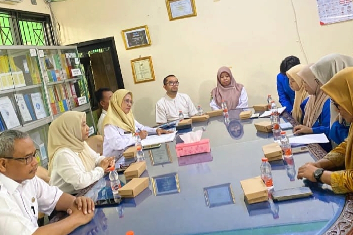 Sejumlah Mahasiswa STIT Al Marhalah Al Ulya mulai melakukan praktik pengalaman lapangan (PPL) di sejumlah sekolah yang ada di Kota Bekasi, Rabu (16/7/2025).