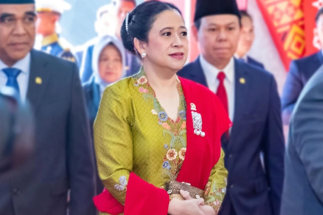 Puan Maharani tampil anggun dengan kebaya hijau dipadu dengan selendang merah di sidang tahunan MPR 2025, Jumat (15/8/2025).