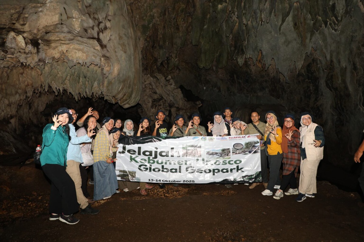 Tim ESDM Jateng saat menjelajah Geopark Kebumen, menekankan beberapa hal untuk ke depannya.