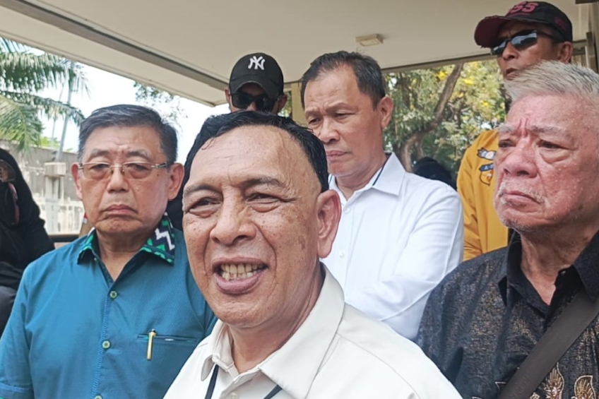 H. Y Husen Ibrahim, pemilik sah lahan di Bekasi, bicara soal uang kerohiman untuk warga, meski secara hukum berdasarkan putusan pengadilan dia lah pemilik sah lahan tersebut.