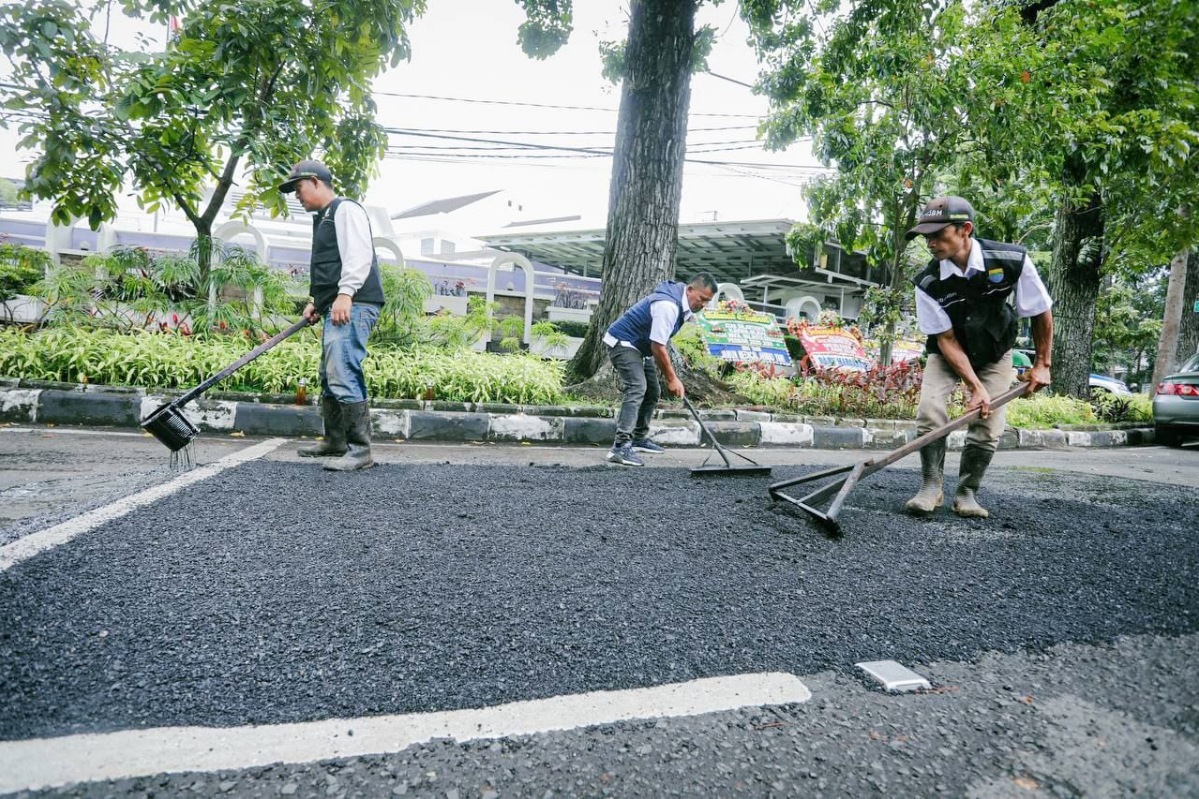 DSDABM Kota Bandung optimis perbaikan jalan sepanjang 29,52 kilometer selesai di akhir tahun.