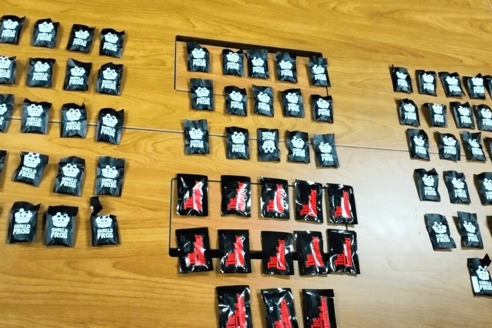 Sejumlah barang bukti vape narkoba diamankan oleh Polisi di Bandara, yang dibawa oleh pelaku dari Malaysia.