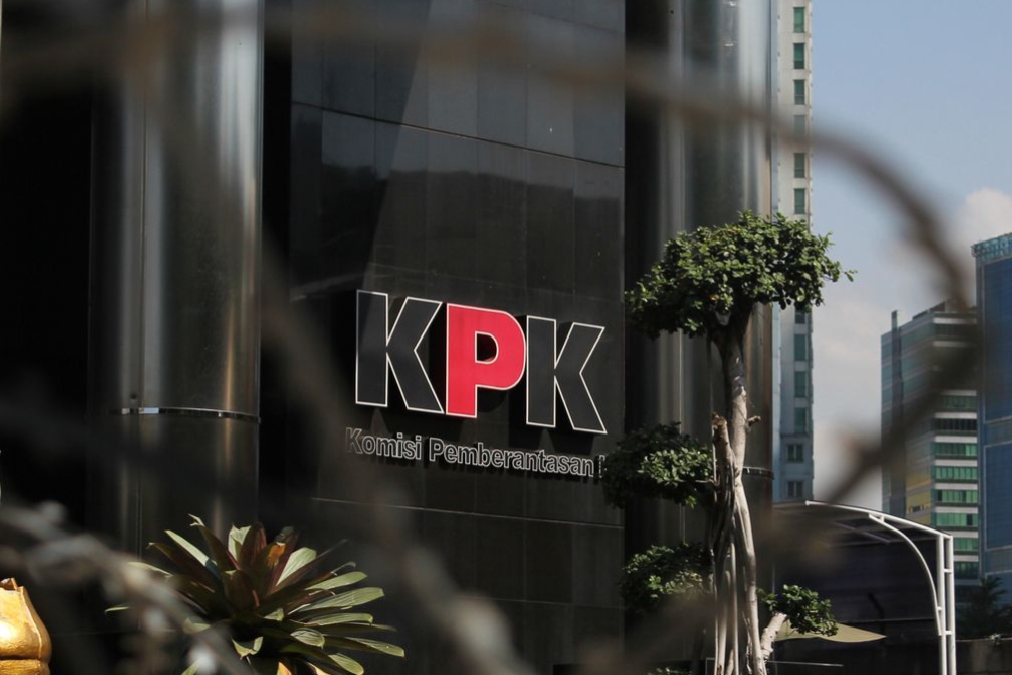Masyarakat diminta aktif, laporkan ke KPK jika ada indikasi korupsi di Kota Bekasi.