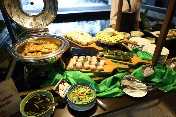 Kampung Ramadan hadir di Golden Tulip Essential Tangerang, sajikan 300 menu Nusantara dan promo buy 5 get 6.