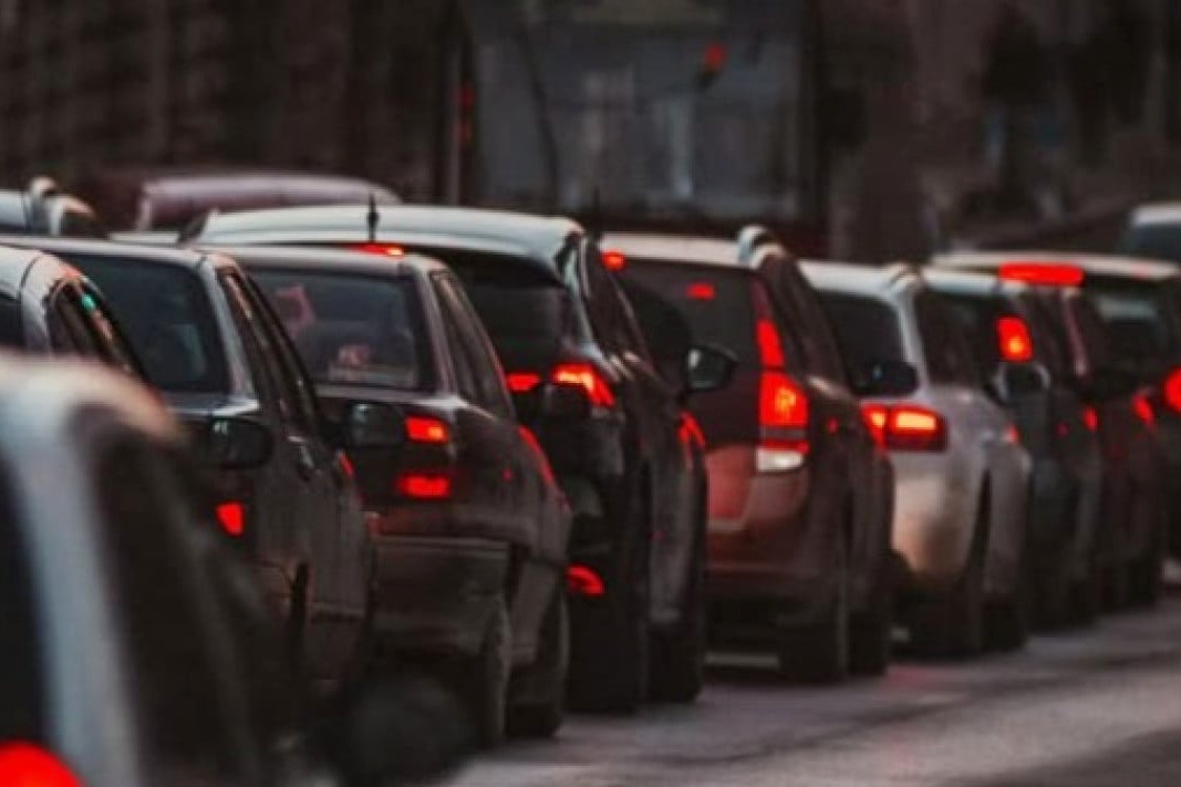 Arus mudik mulai padat, Korlantas siapkan one way sepenggal di Tol Trans Jawa, antisipasi puncak arus mudik 18 Maret 2026.