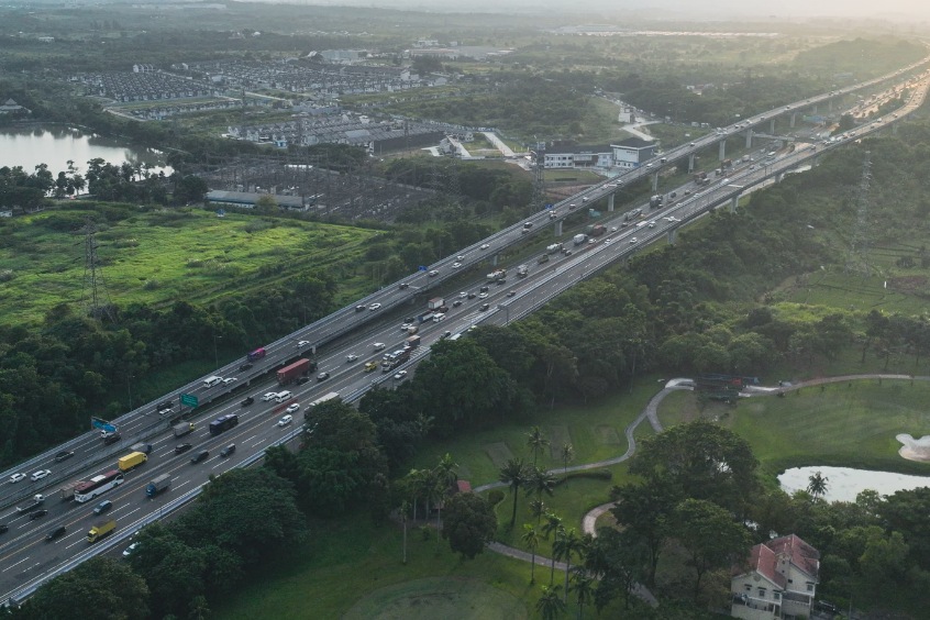 Arus mudik Lebaran 2026 terkendali, Kakorlantas bilang 25 persen kendaraan sudah tinggalkan Jakarta.