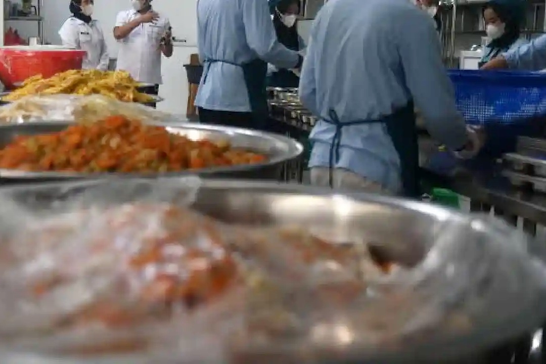 1.251 dapur MBG langgar standar, Komisi IX DPR angkat suara, minta pengawasan dan akreditasi diperketat.
