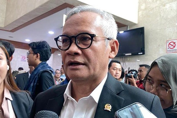Wakil Ketua Komisi II DPR RI, Aria Bima menyebut pihaknya mulai membahas revisi UU Pemilu.