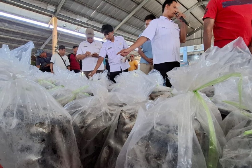 Tempat pelelangan ikan Kota Pekalongan tetap buka meski libur Lebaran 2026.