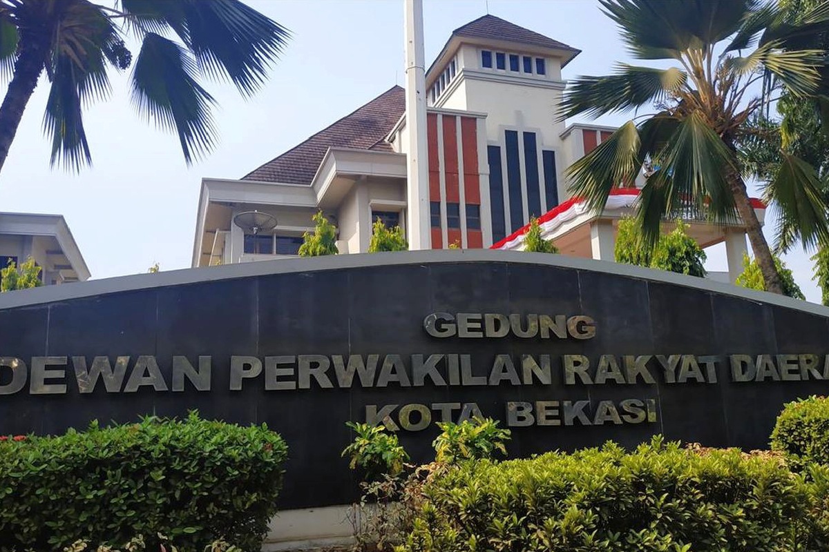 Sejumlah Komisi di DPRD Kota Bekasi melakukan uji petik LKPJ 2025, pastikan kesesuaian laporan dan realisasi.