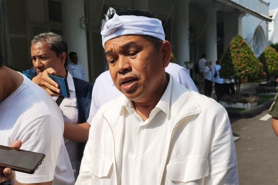 Gubernur Jawa Barat Dedi Mulyadi sebut Pemprov Jabar akan menanggung semua biaya perawatan korban kecelakaan kereta di Bekasi hingga siapkan santunan.