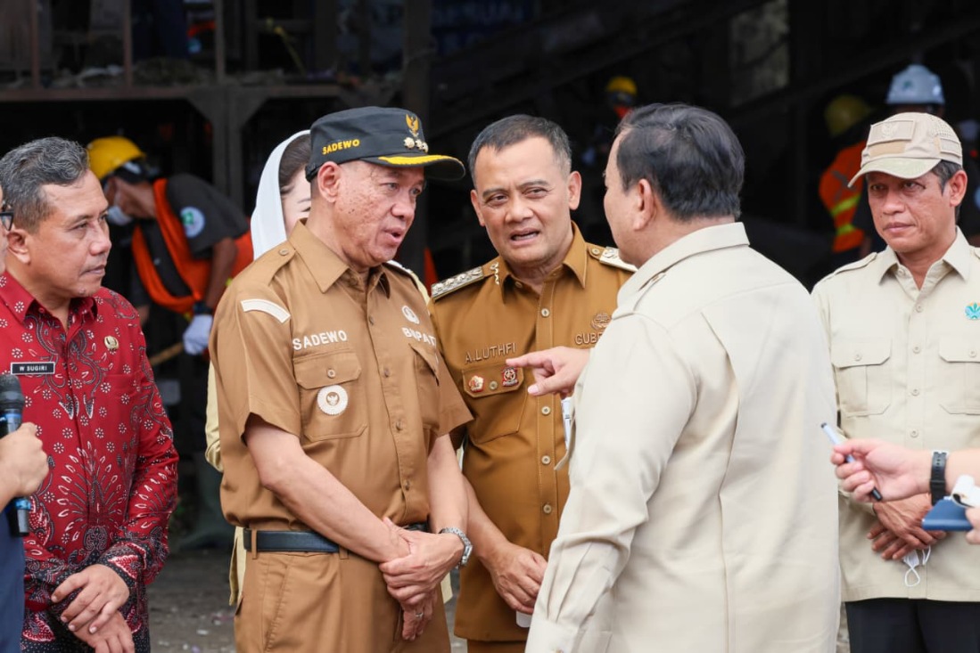 Presiden Prabowo saat turun langsung meninjau pengelolaan sampah di Banyumas, Selasa (28/4/2026).
