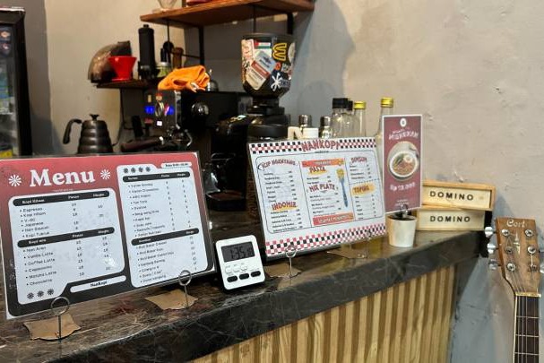 Warkop Nan Kopi Ciledug, jadi alternatif nongkrong murah dan nyaman.