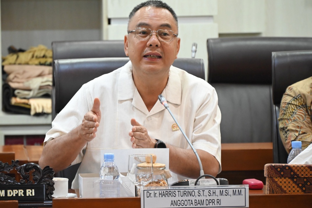 Anggota BAM DPR RI, Harris Turino angkat suara soal batas penugasan guru honorer hingga 2026, minta pemerintah beri kepastian status.