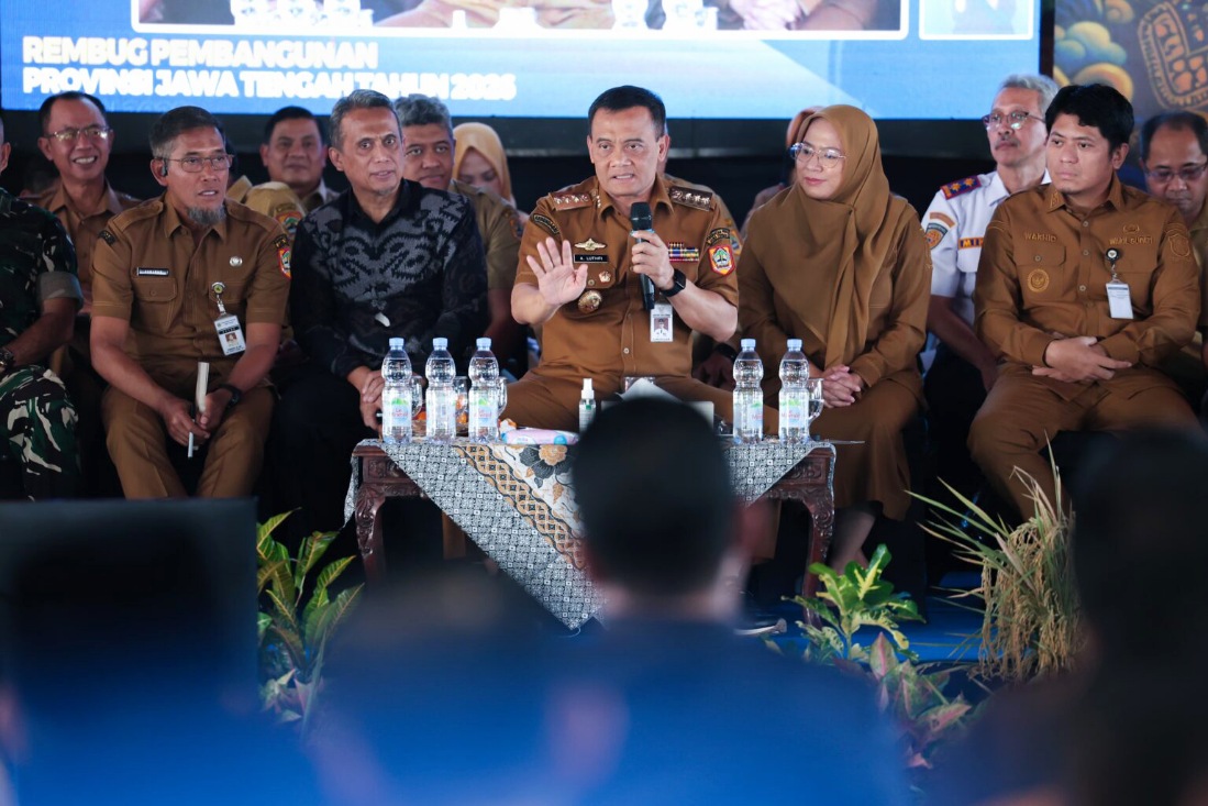 Gubernur Jawa Tengah Ahmad Luthfi menyebut pariwisata dan ekonomi syariah jadi fokus pembangunan Jateng 2027.