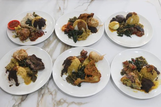 Sejumlah menu di Rindu Minang Karawaci yang hadirkan cita rasa masakan Padang autentik dengan harga terjangkau.