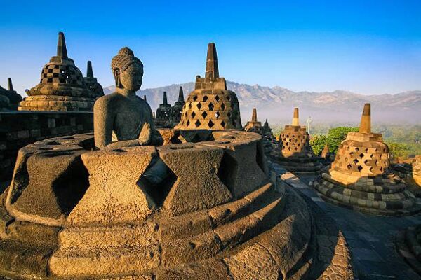 Borobudur sedang disiapkan jadi hub wisata lima daerah di Jateng, agar manfaat ekonominya dirasakan bersama.